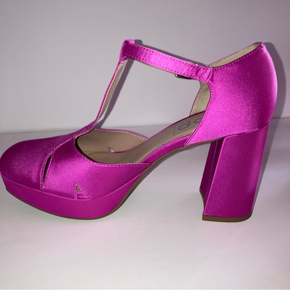 NIB Pop Westerly Barbie Hot Pink Satin Heels NEW Valentines Day Y2K Retro Shoes - Picture 7 of 17